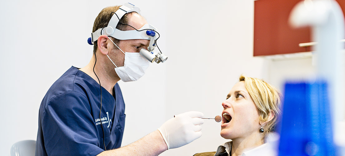 Zahnarzt in Bad Homburg: Zahnreinigung bis Zahnimplantate
